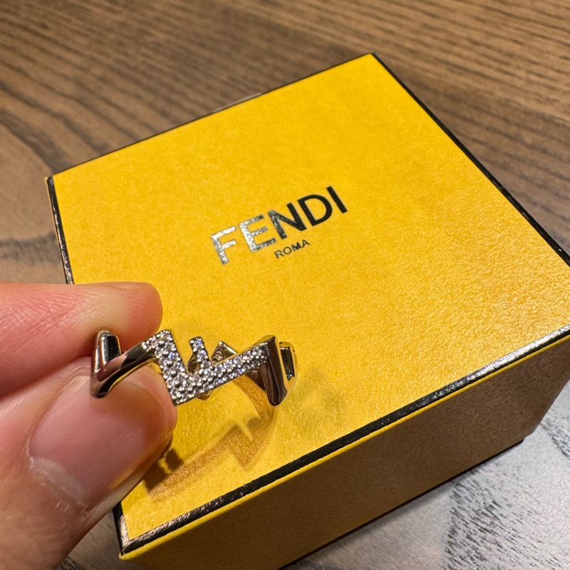 Fendi Five 銀色小碎鑽戒指-4