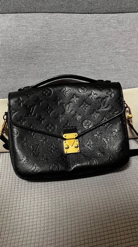 LV 斜背郵差包