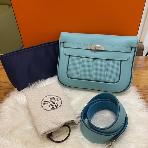 Hermes berline 28