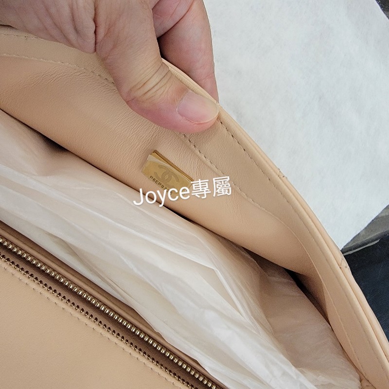 ❤️出售：香奈兒23s山茶花鍊條包 蜜桃粉杏色 CF23-15