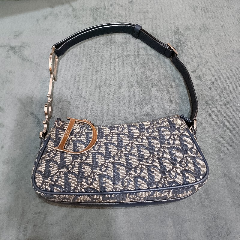 Dior vintage 老花大D扣腋下包-0