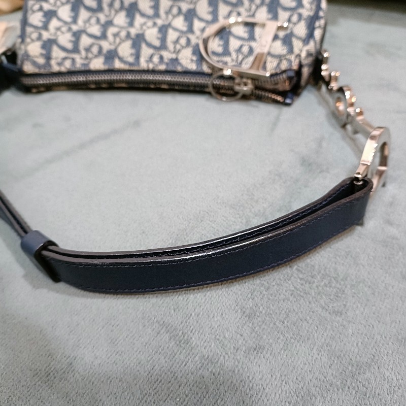 Dior vintage 老花大D扣腋下包-6