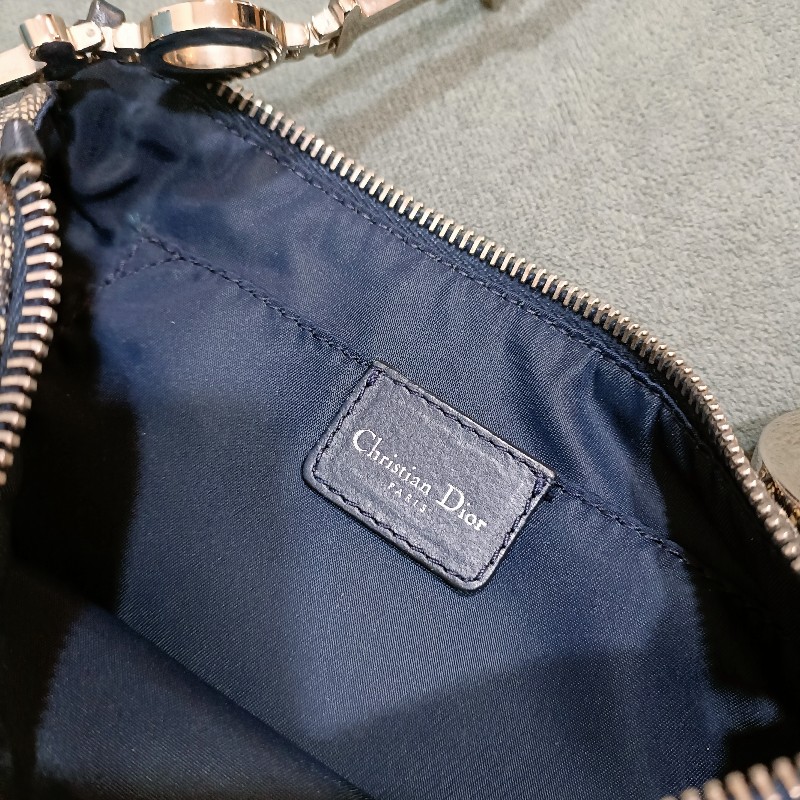 Dior vintage 老花大D扣腋下包-13