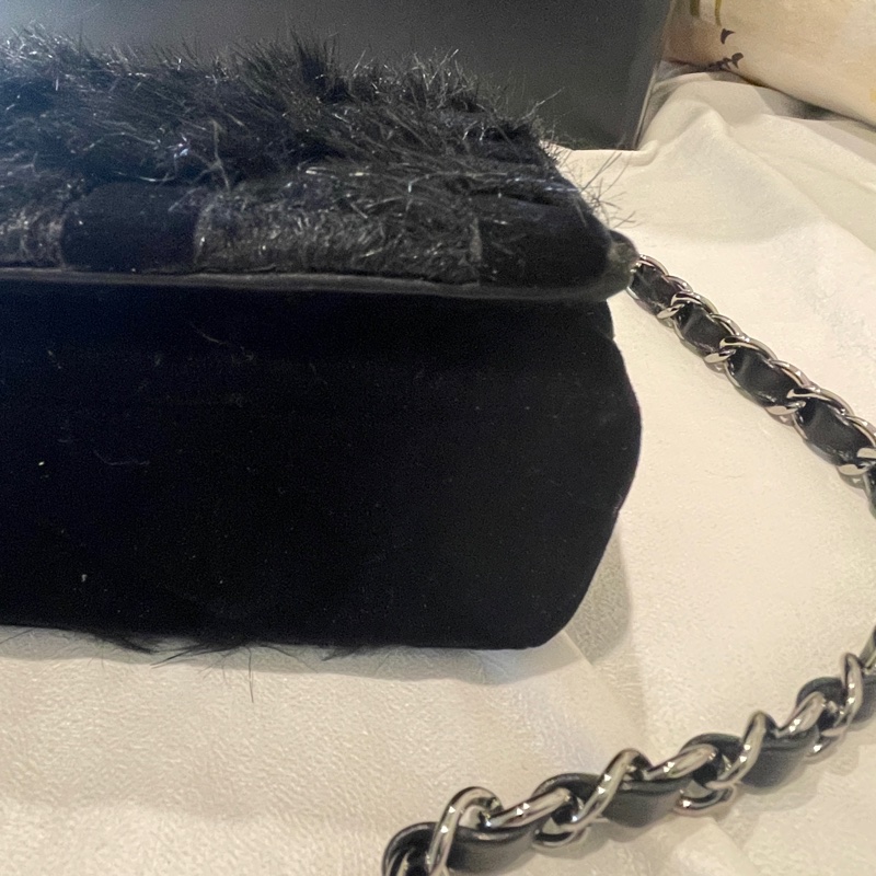 稀有毛草拼接工藝🏅超美釋出❤️❤️❤️ 香奈兒黑色拼接毛草鏈帶包 稀有毛草拼接翻蓋肩背包-25