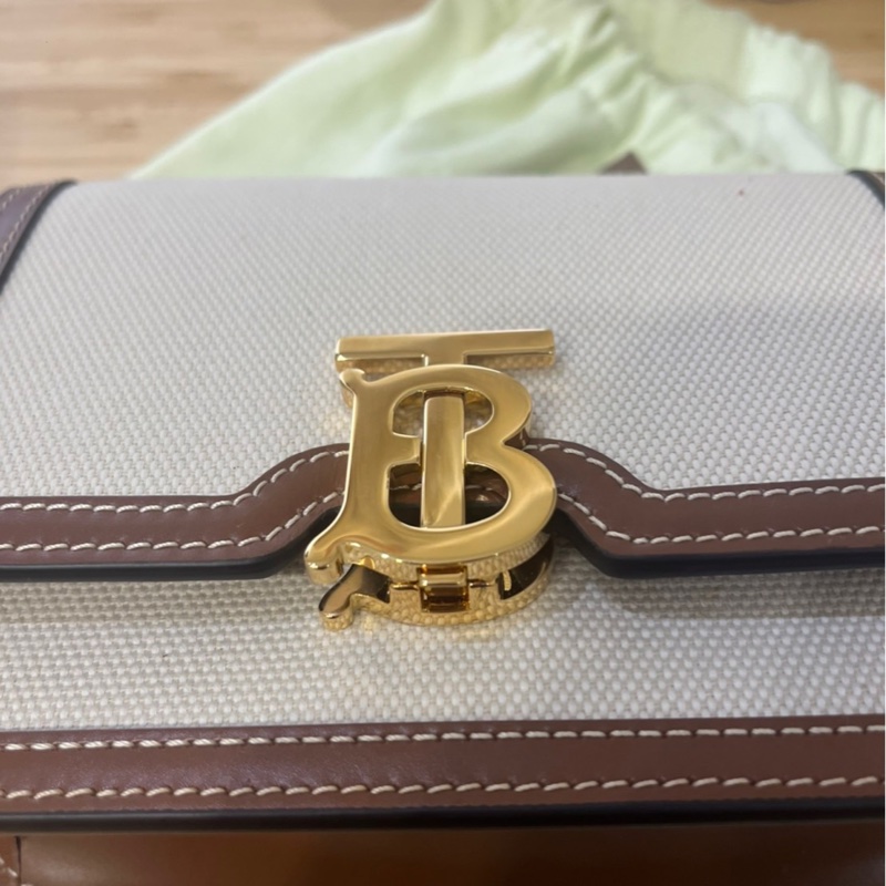 BURBERRY 巴寶莉 mini TB金字 LOGO帆布翻蓋迷你肩背/斜背包(麥芽棕色)-16