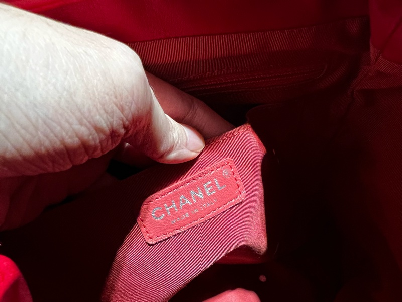 Chanel 紅色小羊皮後背包-15