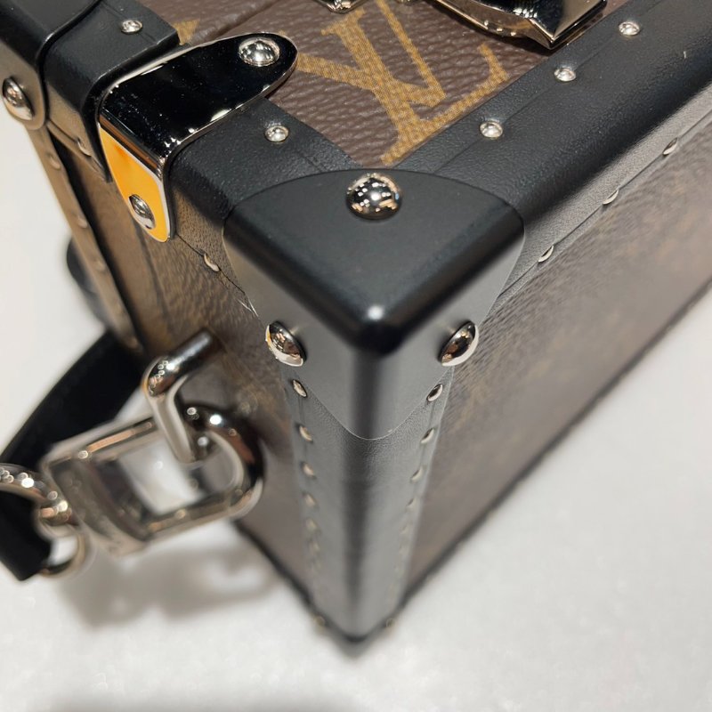 LV Clutch Box 斜背包/側背包/硬箱包 M20252 9成新-9