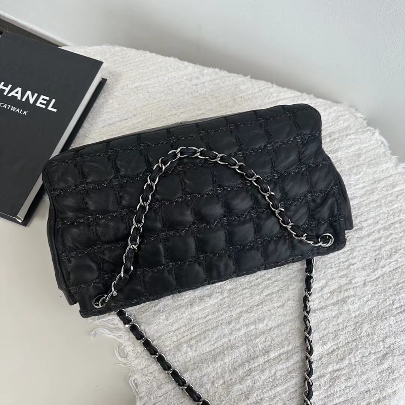香奈兒 Chanel 毛呢外縫線泡芙機場包xl-7