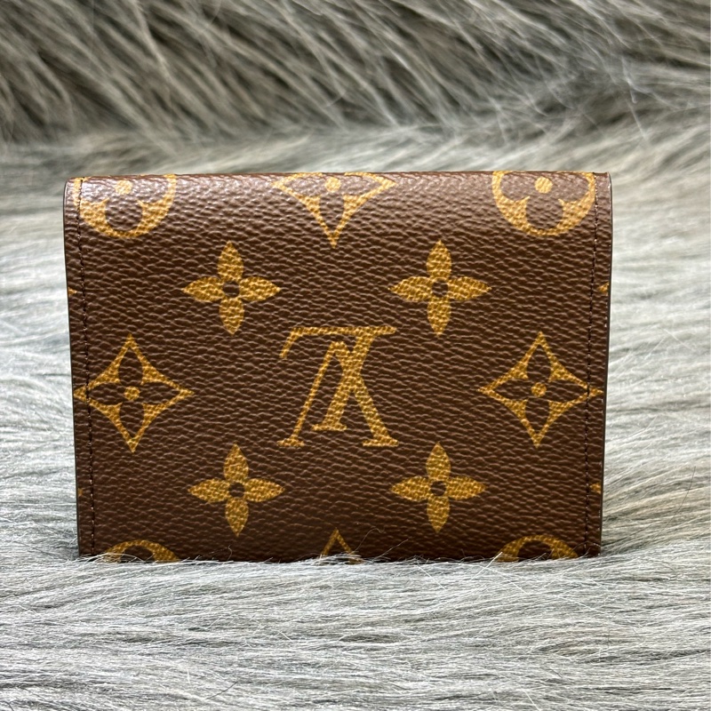 LV M63801 老花 原花 咖皮 金釦 名片夾 卡包 皮夾 零錢包 卡夾-8