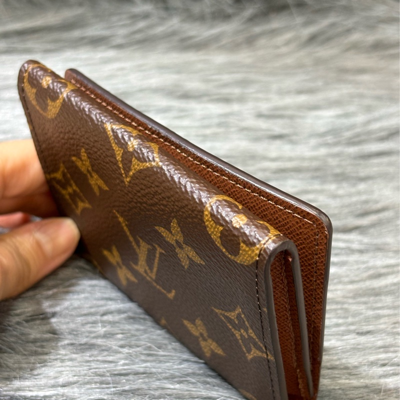 LV M63801 老花 原花 咖皮 金釦 名片夾 卡包 皮夾 零錢包 卡夾-17