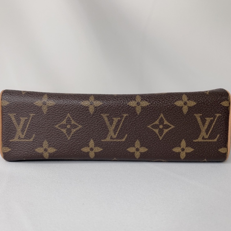 LV 老花表參道方盒子手提包-12