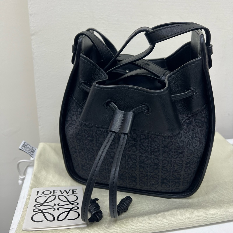 Loewe Hammock mini 吊床包 經典黑色-5