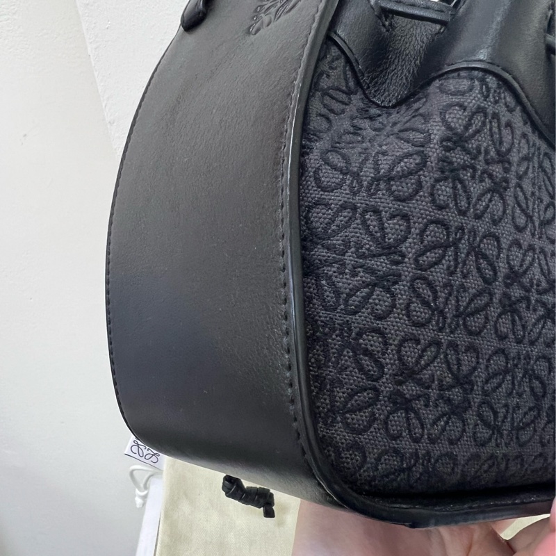 Loewe Hammock mini 吊床包 經典黑色-12