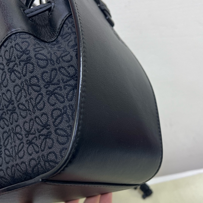 Loewe Hammock mini 吊床包 經典黑色-13