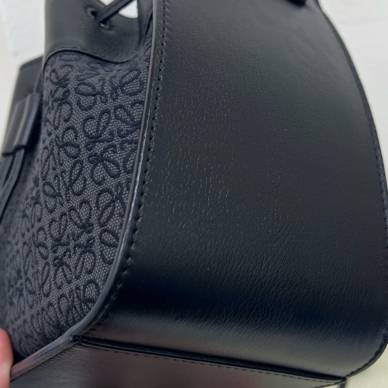 Loewe Hammock mini 吊床包 經典黑色-15