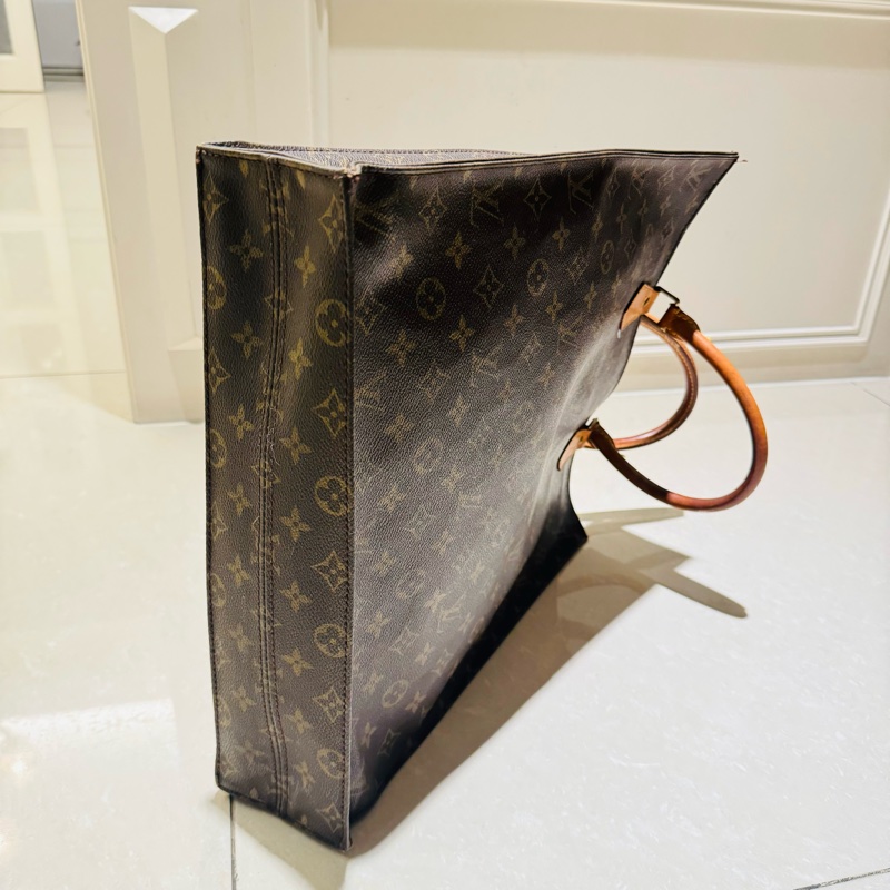 已售出!Louis Vuitton LV sac plat絕版經典款 LV琴譜包-2