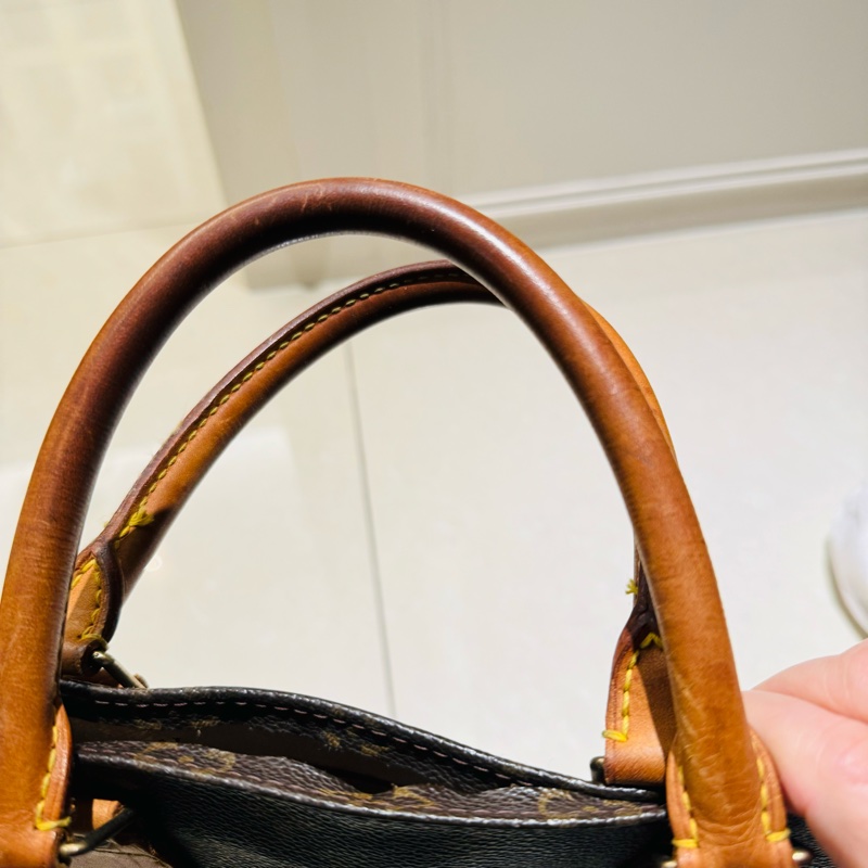 已售出!Louis Vuitton LV sac plat絕版經典款 LV琴譜包-4