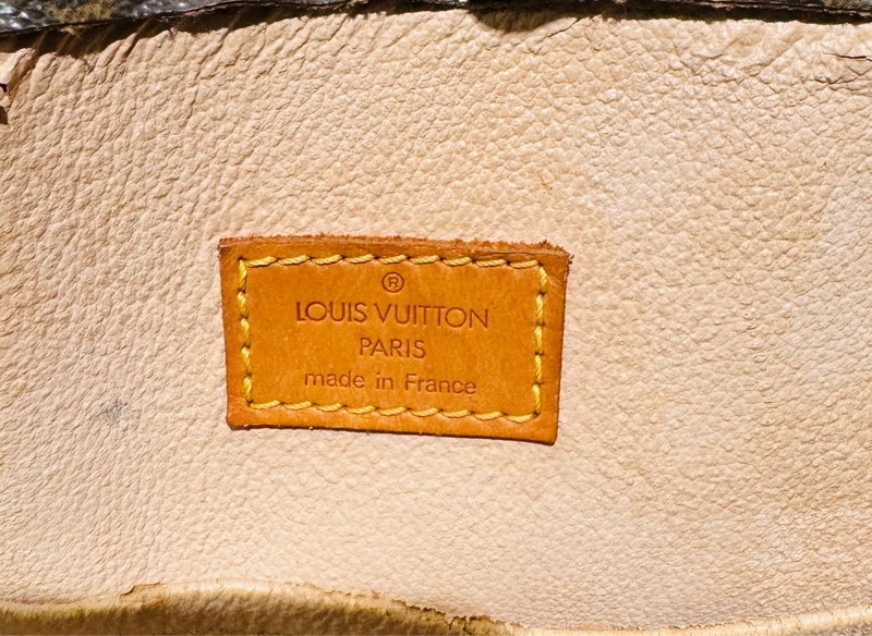 已售出!Louis Vuitton LV sac plat絕版經典款 LV琴譜包-11