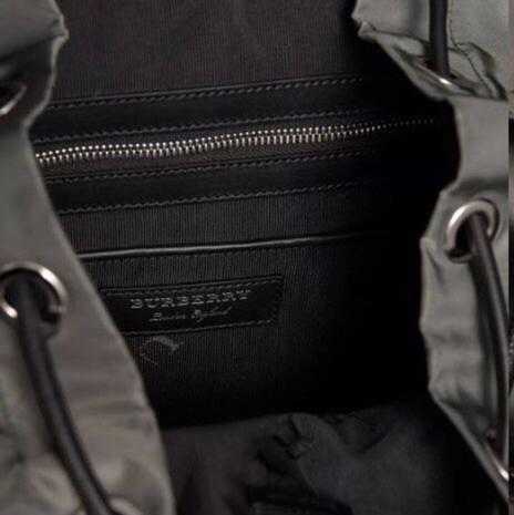 Burberry rucksack 灰色後背包 中號-17