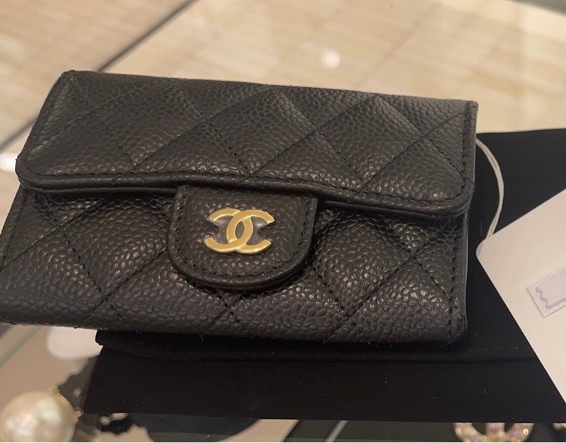 ❌sold❌香奈兒經典cf黑金牛卡包 魚子醬牛皮-3