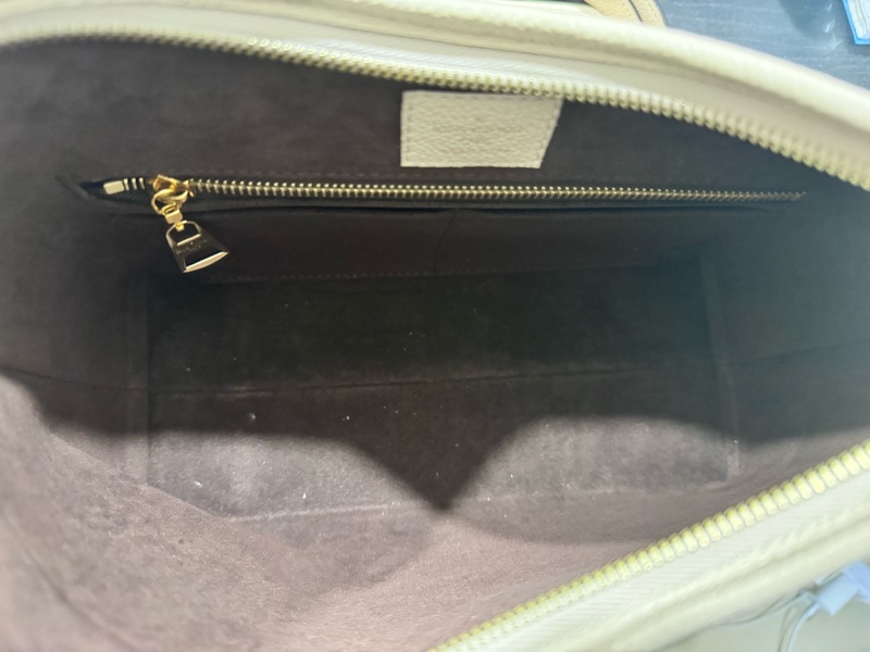 LV carryall 小號奶油白-8