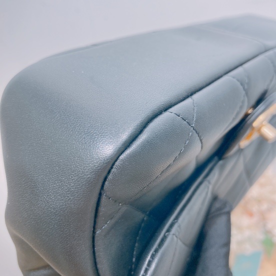 CHANEL 香奈兒圓形手挽翻蓋式肩帶包包CIRCULAR HANDLE FLAP BAG WITH CHAIN-6