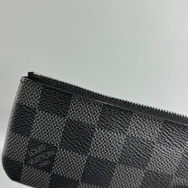 Louis Vuitton N60155黑灰棋盤格鑰匙零錢包-13