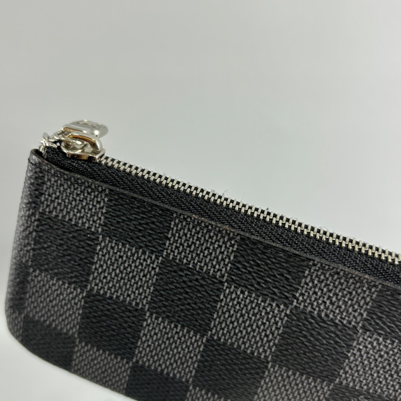 Louis Vuitton N60155黑灰棋盤格鑰匙零錢包-14