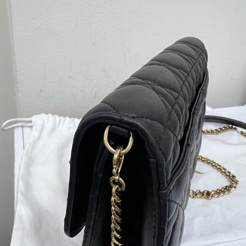 Dior 大mini黑金羊皮Miss Dior斜背包-17