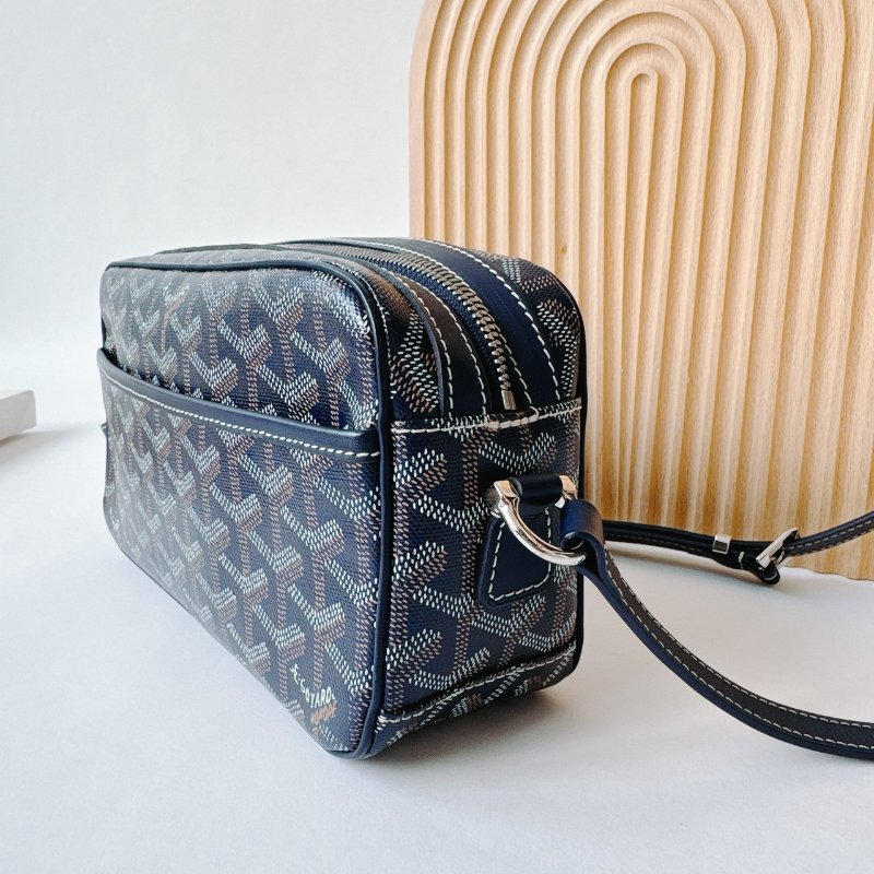 客定GOYARD 經典款CAP-VERT LOGO深藍帆布拉鍊斜背相機包-1