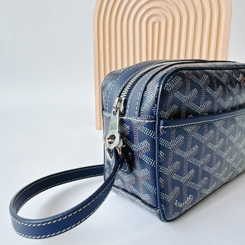 客定GOYARD 經典款CAP-VERT LOGO深藍帆布拉鍊斜背相機包-2