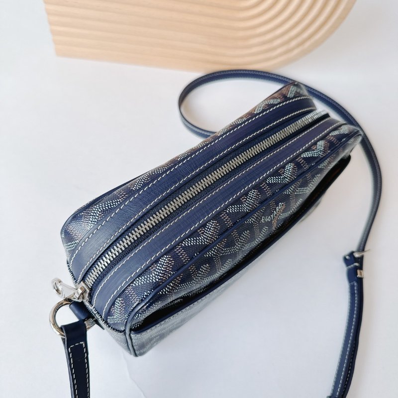 客定GOYARD 經典款CAP-VERT LOGO深藍帆布拉鍊斜背相機包-7