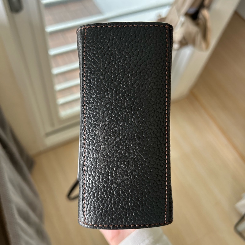 【BURBERRY】Frances 荔枝皮革微型手機托特包 琴譜包 黑色-8