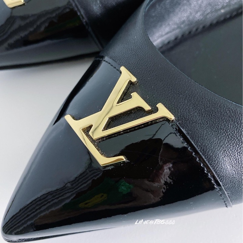 Louis Vuitton 尖頭平底鞋 黑色皮革LV-21