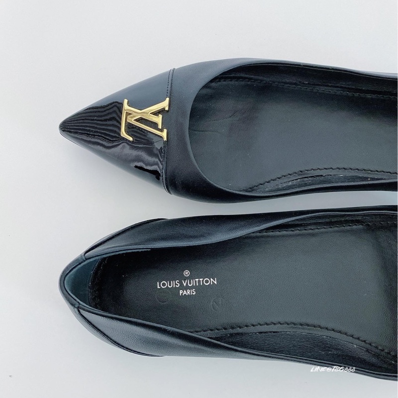 Louis Vuitton 尖頭平底鞋 黑色皮革LV-23