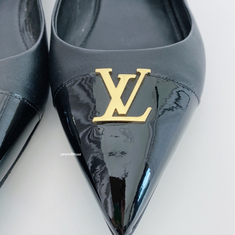 Louis Vuitton 尖頭平底鞋 黑色皮革LV-26