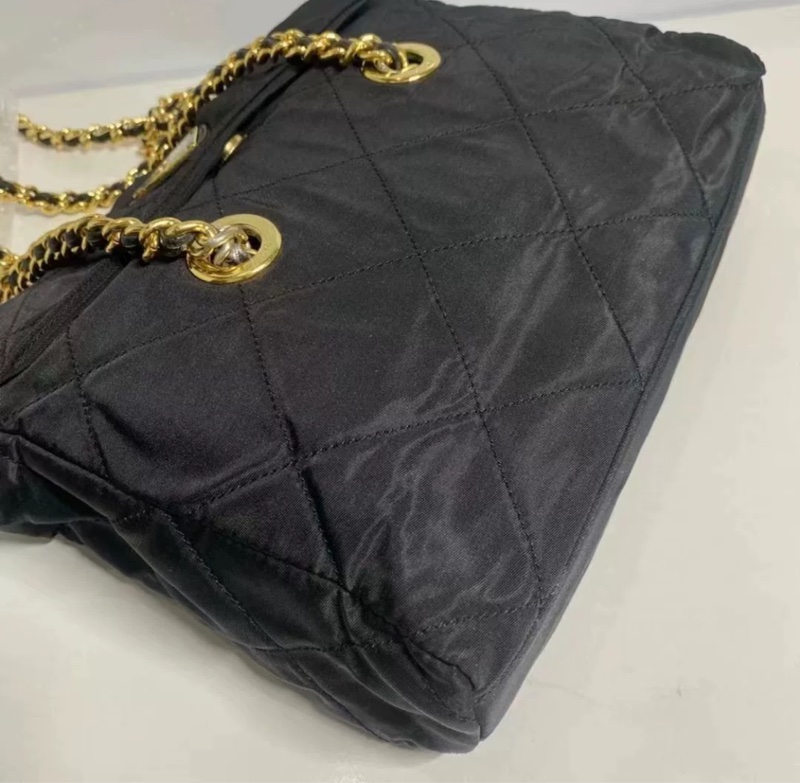 Prada黑金翻蓋25降落傘包-2