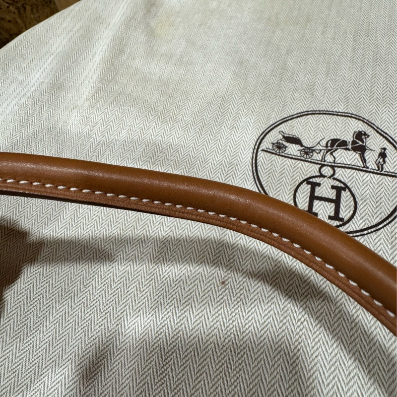 二手正品。Hermes Aline Canvas Bag。新手上架 便宜賣。-11