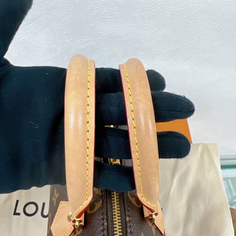 Lv speedy 20 奶茶米色肩帶-10