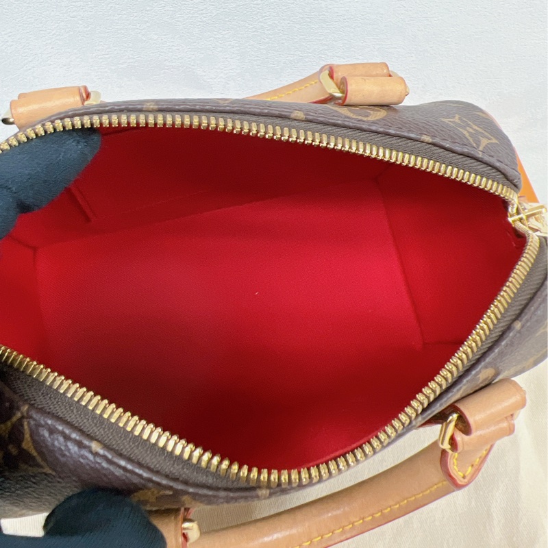 Lv speedy 20 奶茶米色肩帶-12