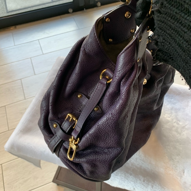 Louis Vuitton Mahina L號抓皺洞洞手提/肩背包(紫色)-6