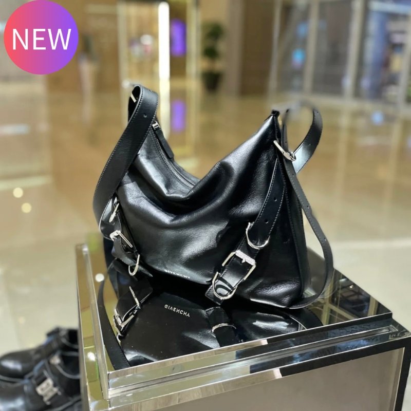 Givenchy 男款/中性款小款 Voyou 斜背包 黑色《2024季度新品》-0