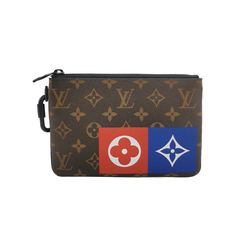 Louis Vuitton (LV) PochetteChaine徽章圖案Monogram印花拉鍊手拿包-0