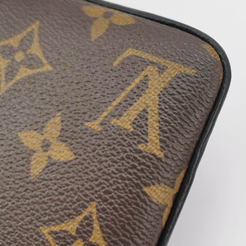Louis Vuitton (LV) PochetteChaine徽章圖案Monogram印花拉鍊手拿包-8