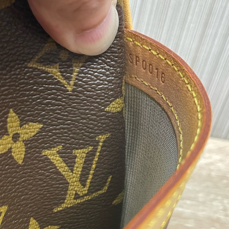 LV M45254 Reporter PM 雙層斜背記者包-17