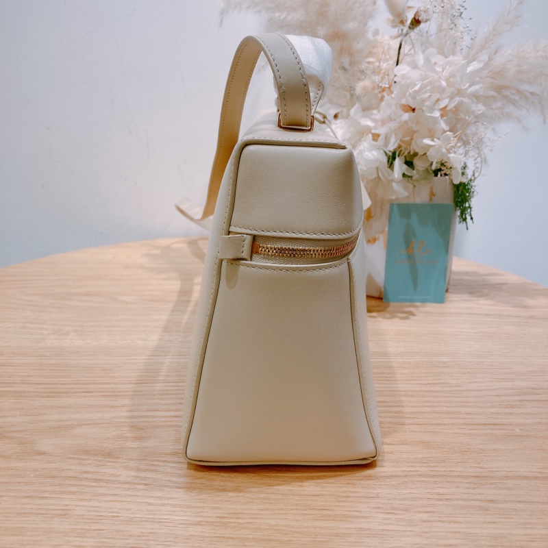 LORO PIANA 諾悠翩雅經典拉鍊肩帶包包EXTRA BAG L27 CALFSKIN-2