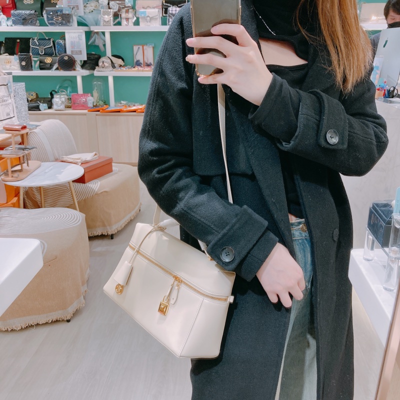 LORO PIANA 諾悠翩雅經典拉鍊肩帶包包EXTRA BAG L27 CALFSKIN-9