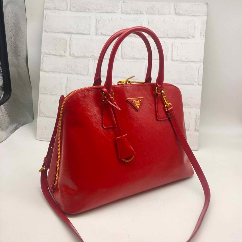 ❌已經售出❌ PRADA 普拉達 BL0836紅色亮皮革貝殼包 手提包附肩帶 兩用包 義大利精品包 保證卡-1