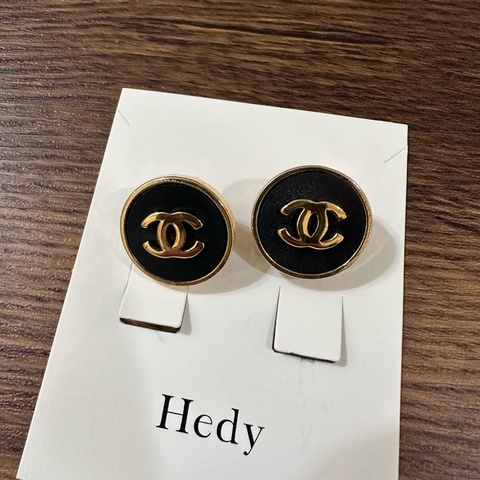 Chanel 圓形CC經典款式 耳夾 vintage