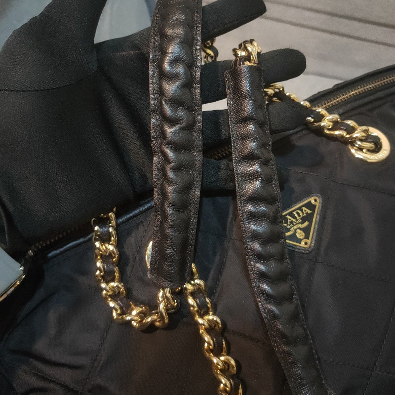 🌴老闆出國渡假♥️限時一週隨便買♥️【8成新】㊣✨ PRADA✨普拉達（附防塵袋）黑色 菱格紋 金屬鍊 帆布 肩背包 手提包 托特包/二手包/二手精品/保證正品-14